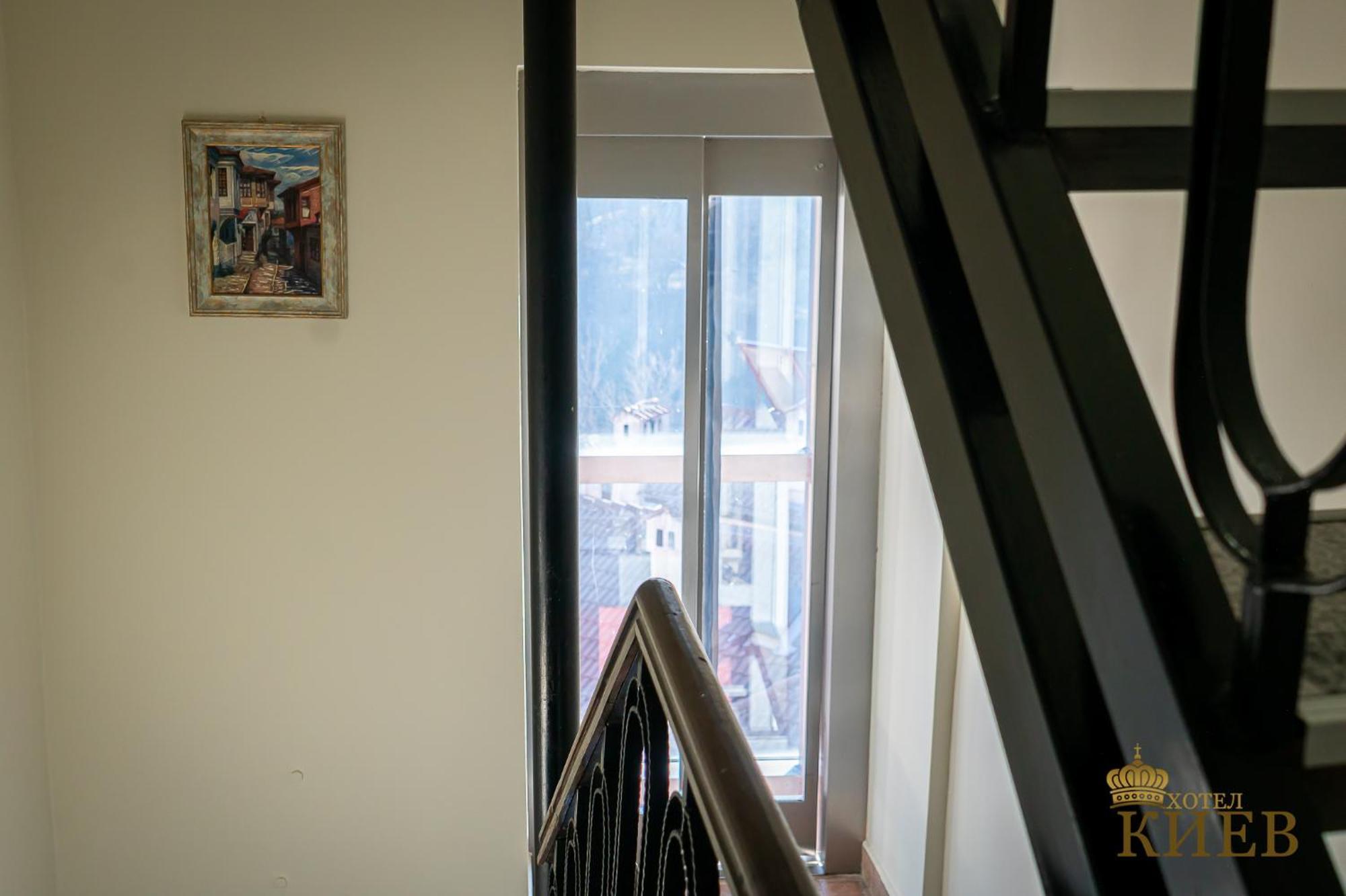 Hotel Kiev Veliko Tarnovo Ngoại thất bức ảnh
