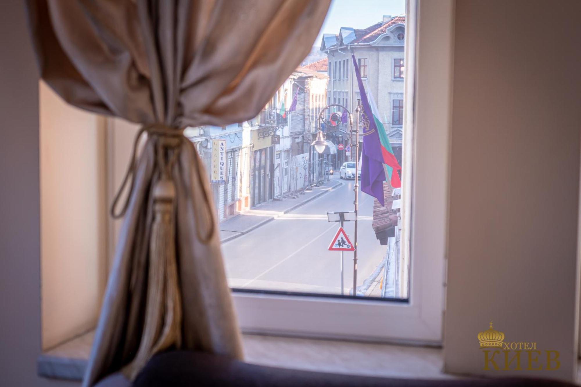 Hotel Kiev Veliko Tarnovo Ngoại thất bức ảnh