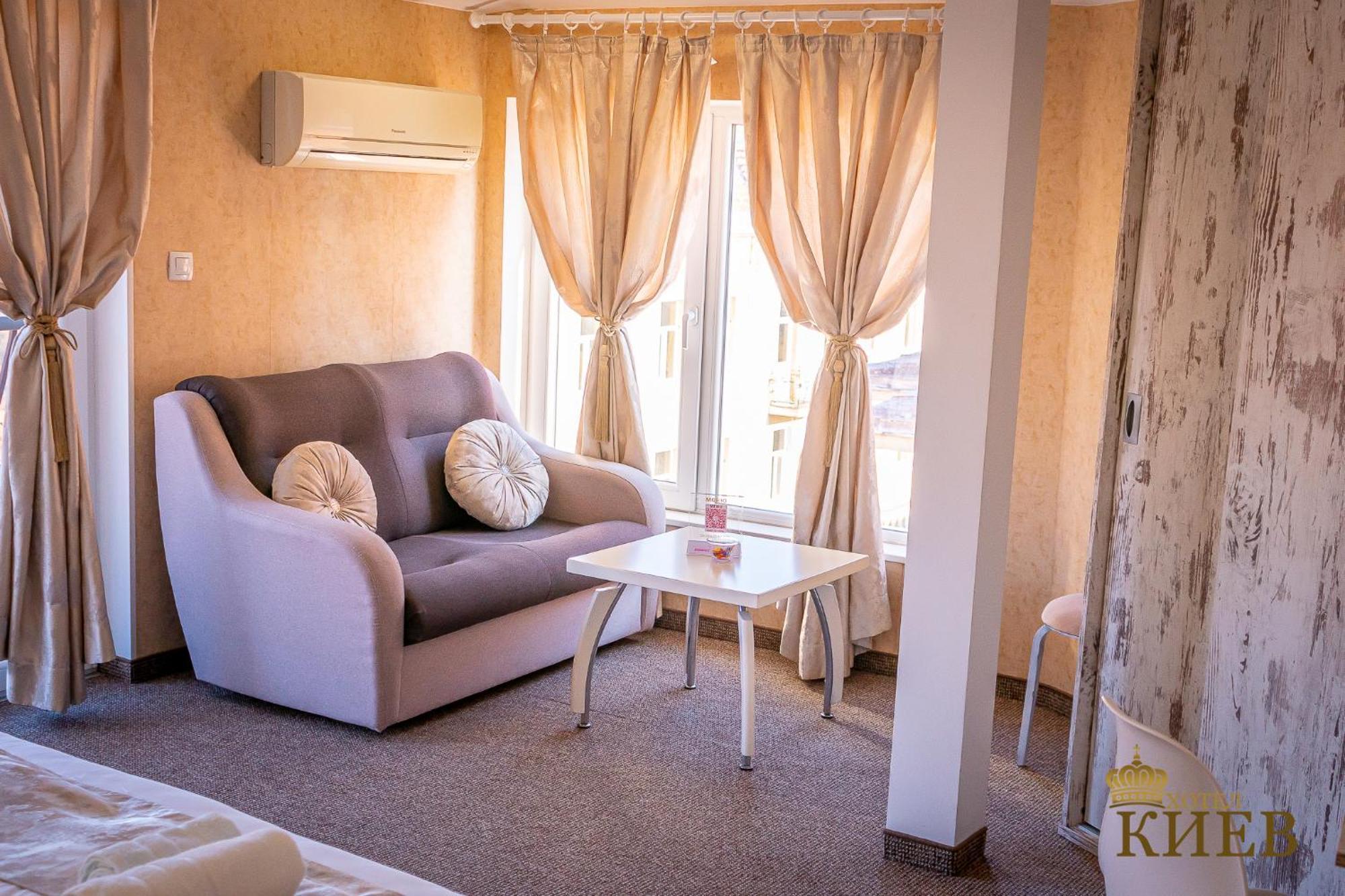 Hotel Kiev Veliko Tarnovo Ngoại thất bức ảnh