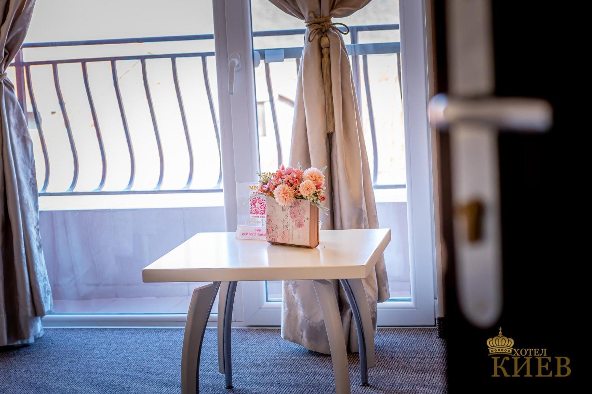 Hotel Kiev Veliko Tarnovo Ngoại thất bức ảnh